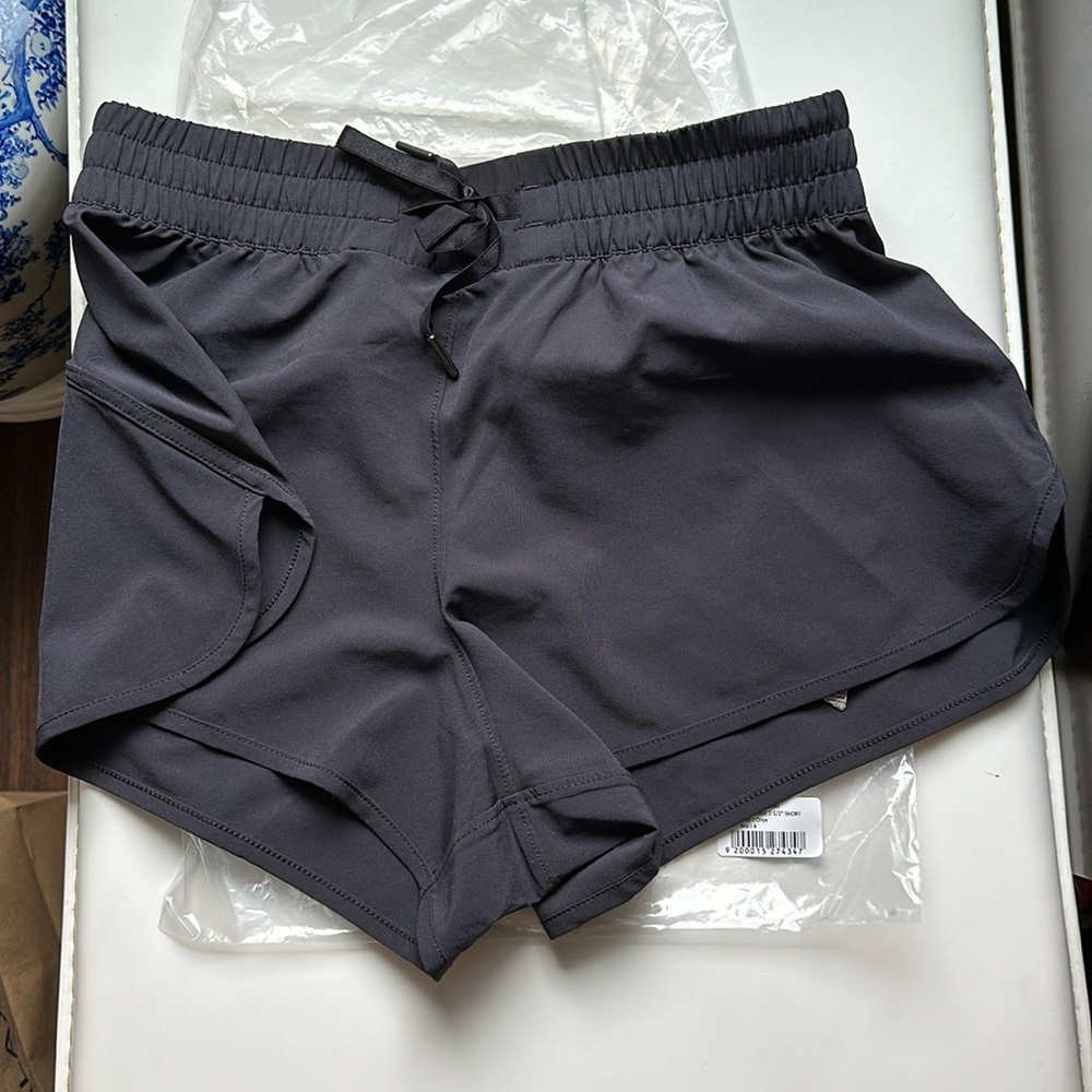 Stori Challenge Short 2.5” Onyx 4 NWT